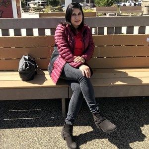 Meet your Posher, Gloria